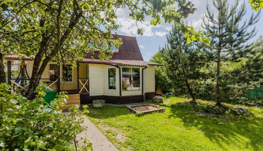 Бронирование (аренда) коттеджа в СПб - у нас можно снять коттедж по низким ценам напрямую от хозяина (собственника). Аренда коттеджа в черте города СПб.