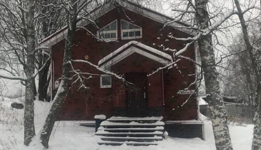 Бронирование (аренда) коттеджа в СПб - у нас можно снять коттедж по низким ценам напрямую от хозяина (собственника). Аренда коттеджа в черте города СПб.