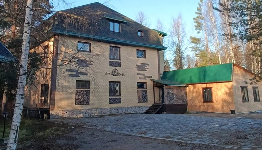 Бронирование (аренда) коттеджа в СПб - у нас можно снять коттедж по низким ценам напрямую от хозяина (собственника). Аренда коттеджа в черте города СПб.